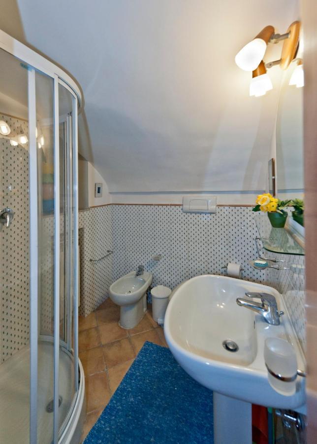Camera Doppia con Letti Singoli con Bagno Privato